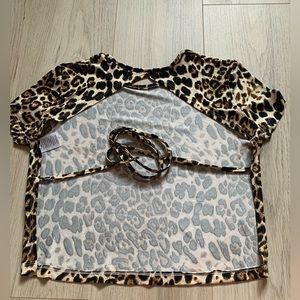 Backless leopard print crop top